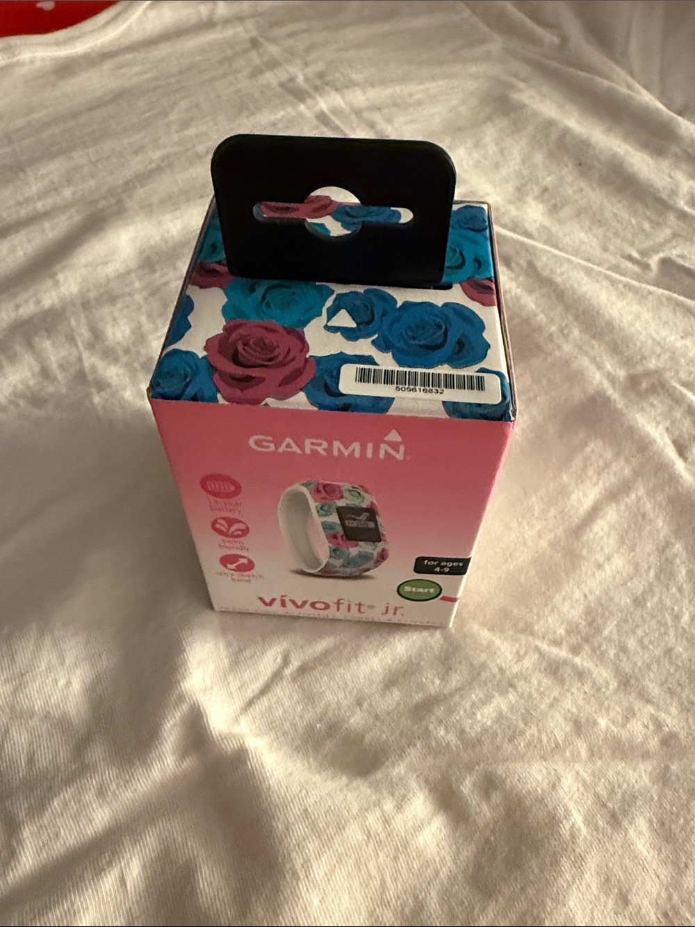 Garmin kids activity tracker - Pink with Teal Floral Band - Picture 4 of 4